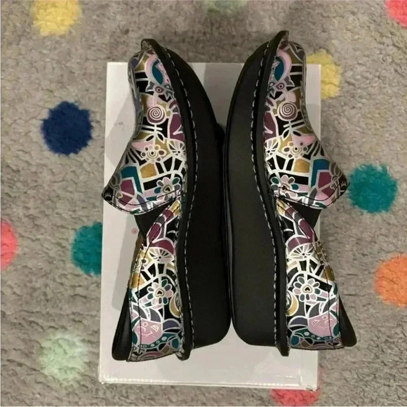 Alegria Debra Shoes - Picture 3 of 8